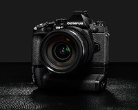 OM-D_E-M1_still_black_mood_5.jpg